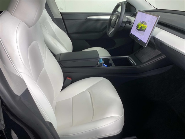 2023 Tesla Model Y Performance photo 9