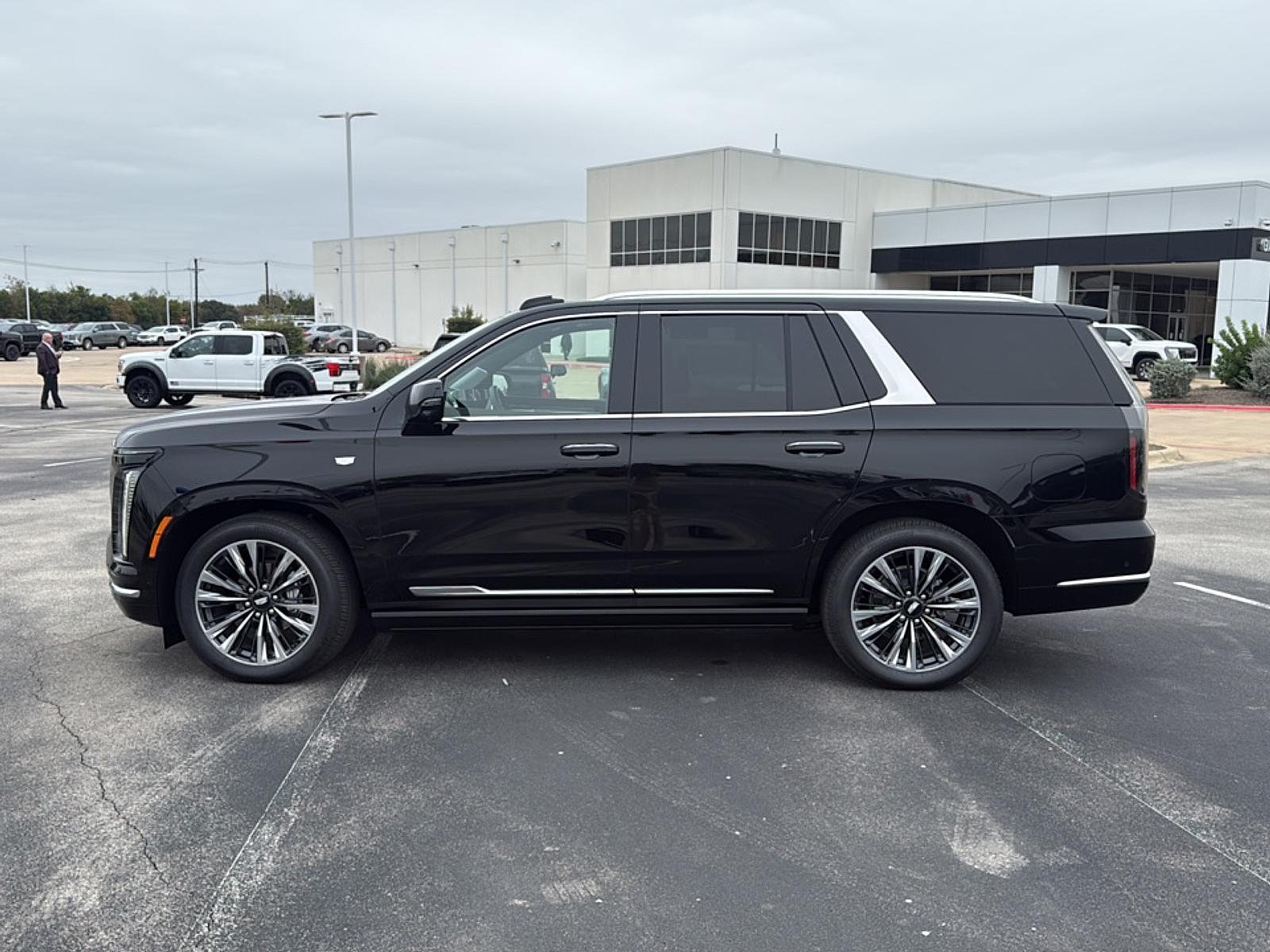 2025 Cadillac Escalade Premium Luxury photo 3