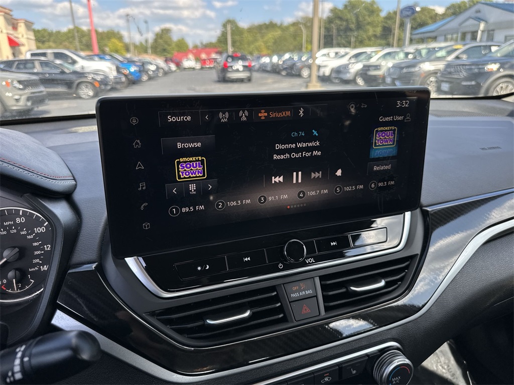 2024 Nissan Altima 2.5 SR photo 16