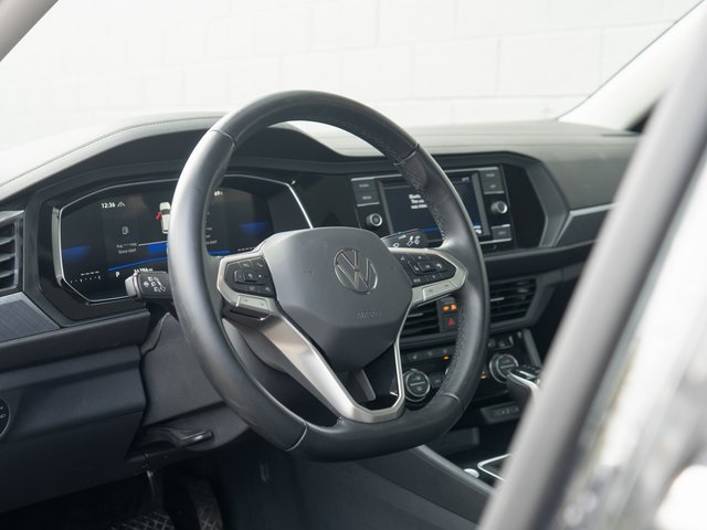 2023 Volkswagen Jetta 1.5T SE photo 4