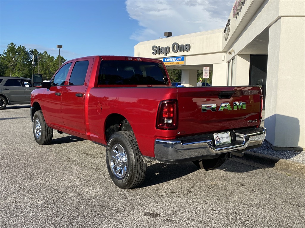 2025 Ram 2500 Tradesman photo 5