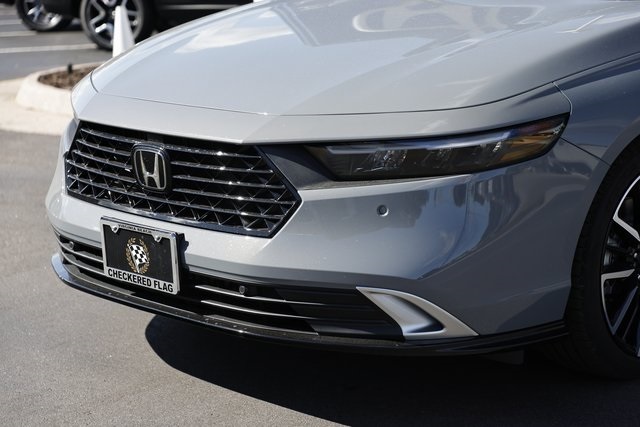 2025 Honda Accord Hybrid Touring photo 2