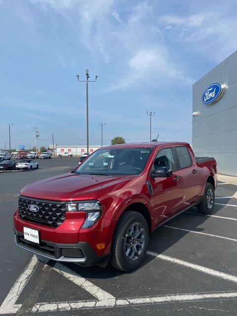 2025 Ford Maverick XLT photo 2