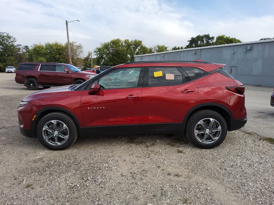 2024 Chevrolet Blazer 2LT photo 3