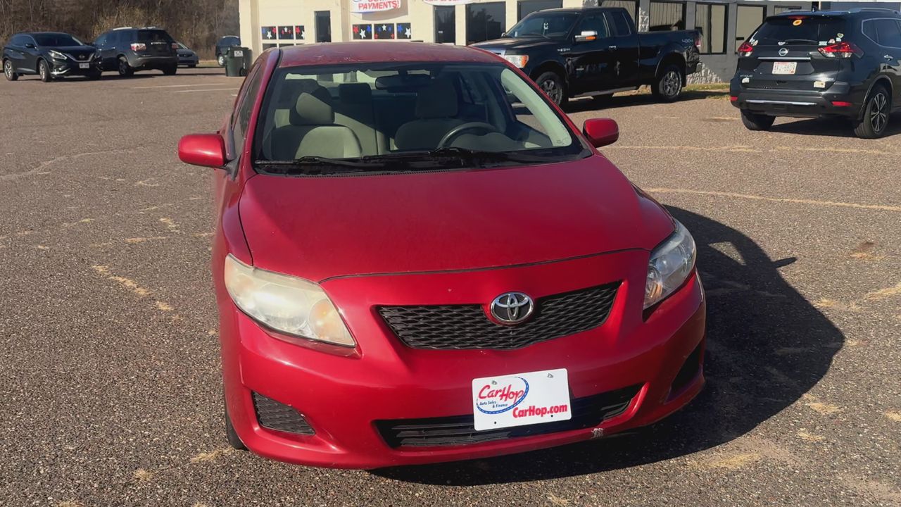 2009 Toyota Corolla LE photo 2