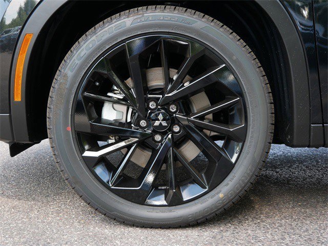 2025 Mitsubishi Outlander PHEV SEL Black Edition photo 3