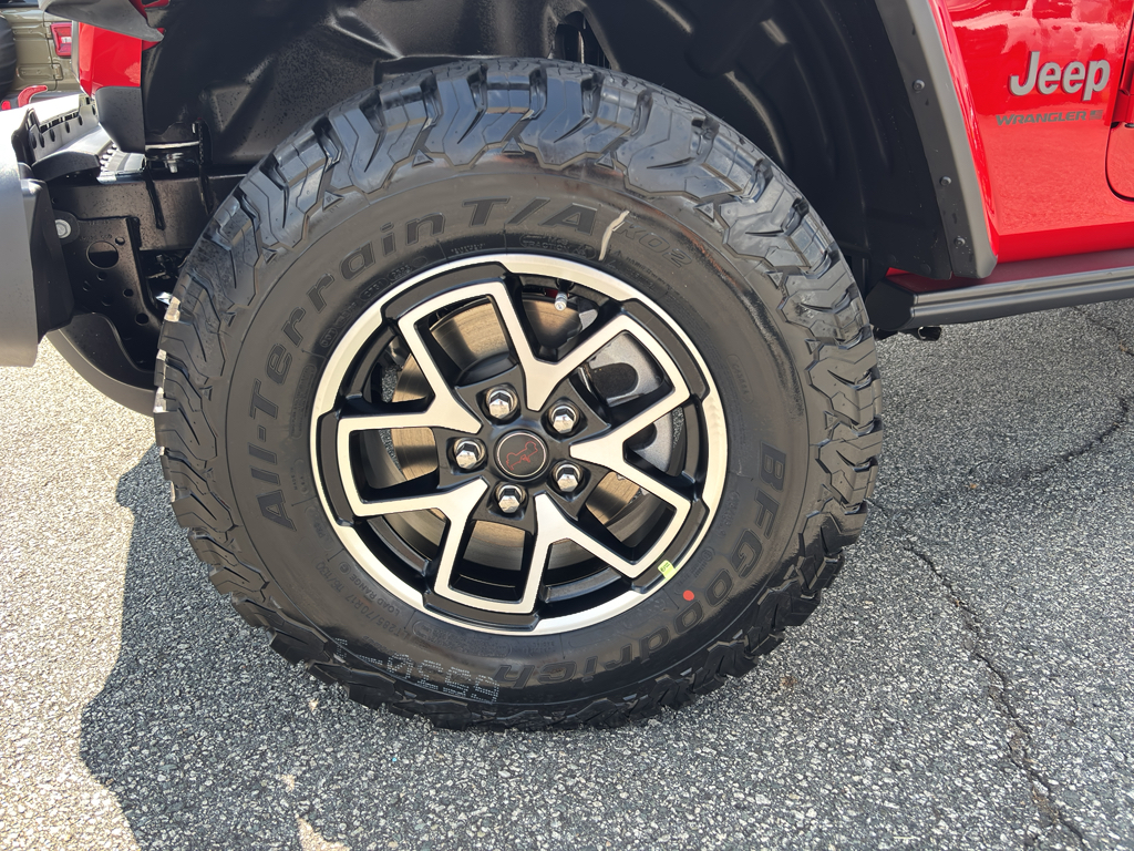 2025 Jeep Wrangler Rubicon photo 15