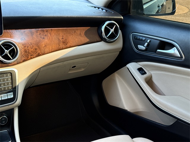 2020 Mercedes Benz GLA 250 4MATIC photo 12