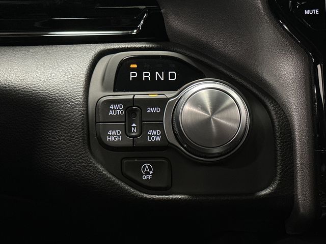 2025 Ram 1500 Laramie photo 24