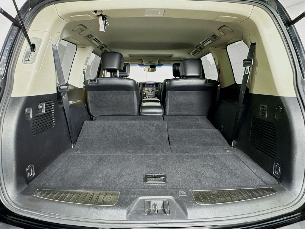 2015 Infiniti QX80 photo 28
