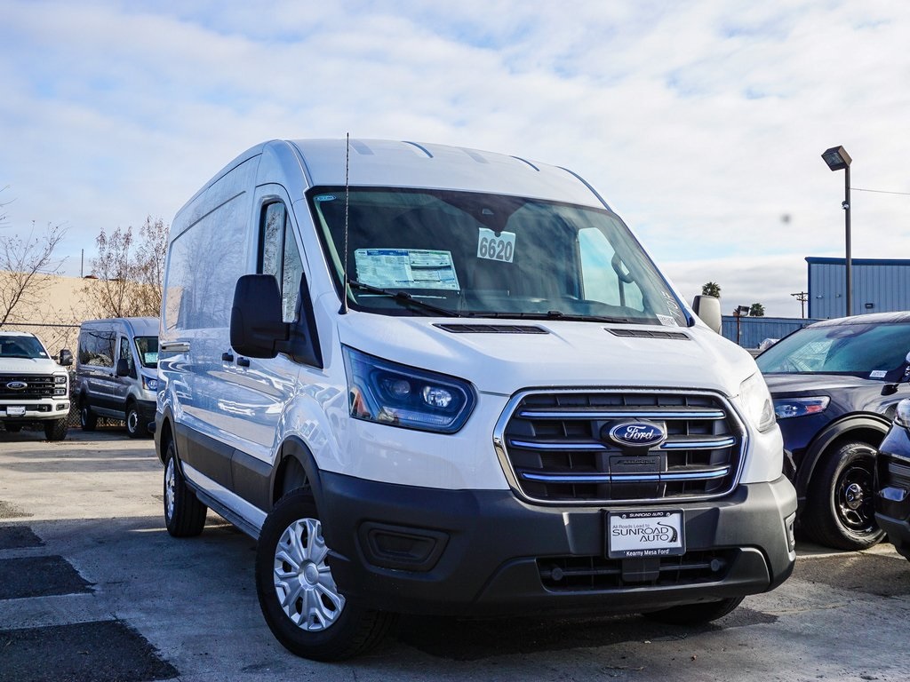 2024 Ford E-Transit Cargo Van Base's photo