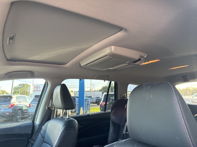 2022 Honda Pilot Touring photo 18