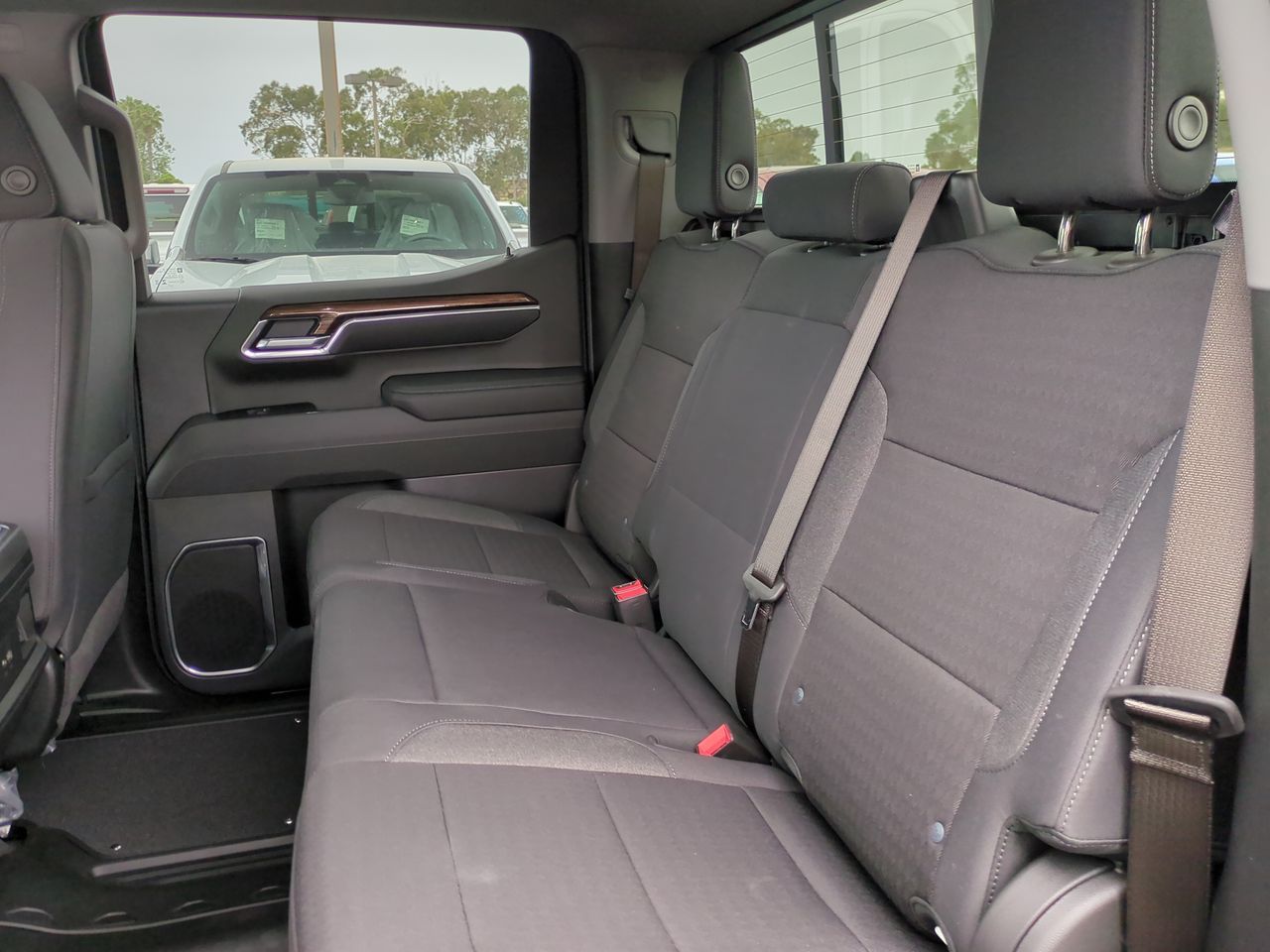 2025 Chevrolet Silverado 1500 RST photo 24