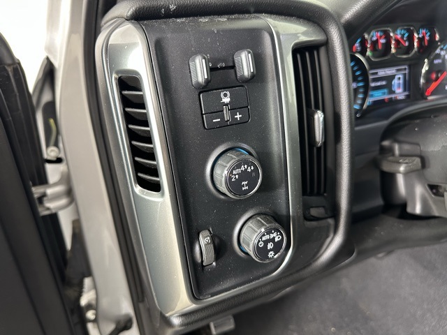 2018 Chevrolet Silverado 1500 LT photo 20