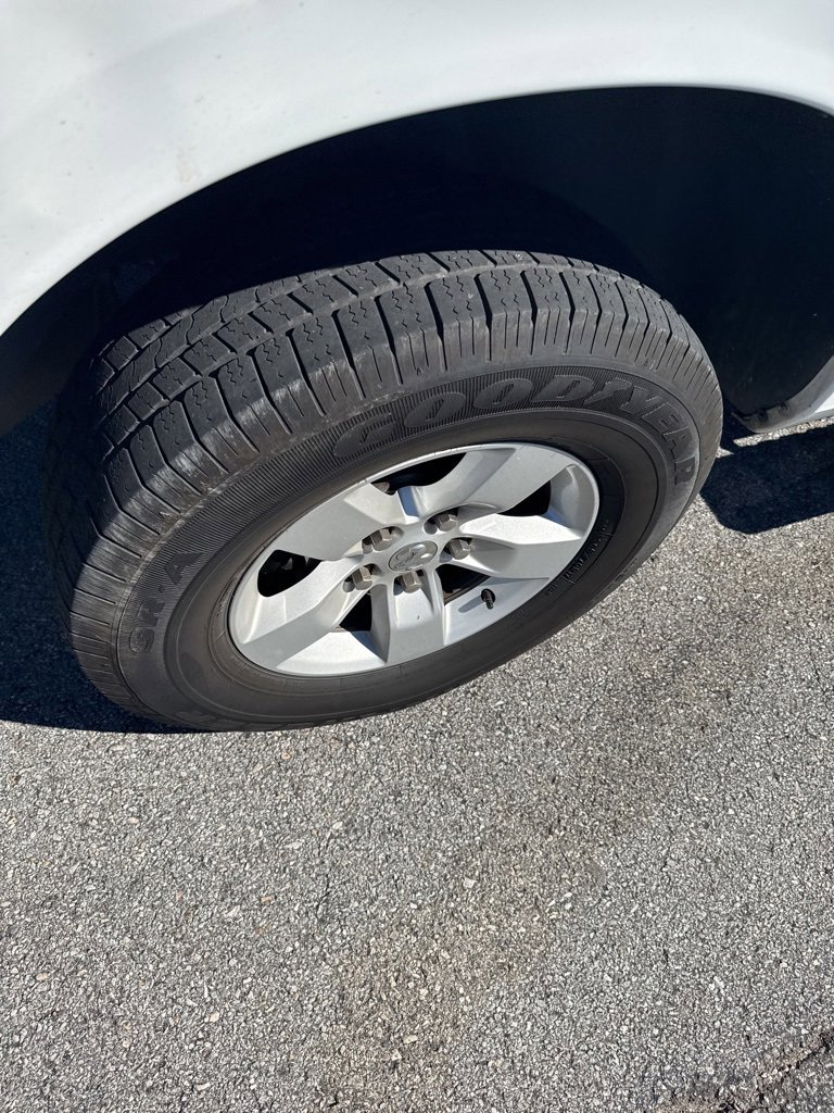 2021 Ram 1500 Classic SLT photo 2