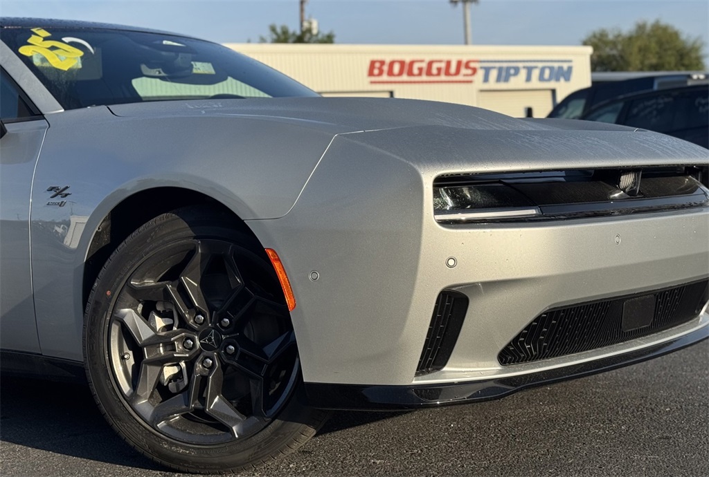 2025 Dodge Charger R/T photo 10