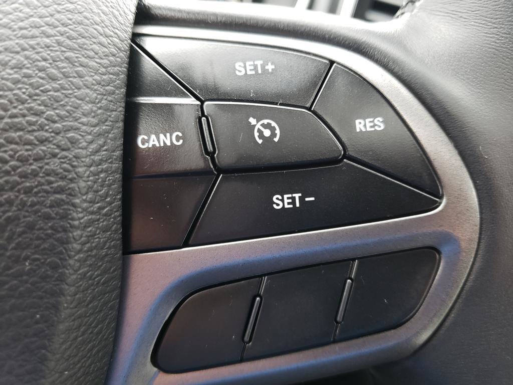 2019 Jeep Cherokee Limited photo 18