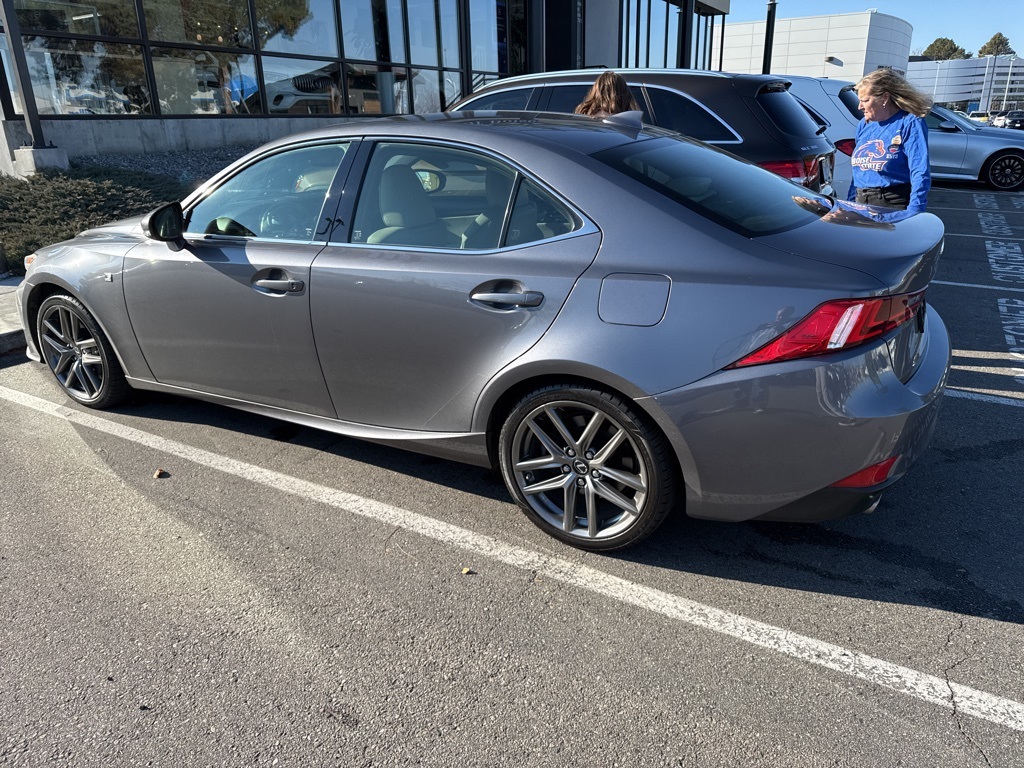 2014 Lexus IS 350 photo 2