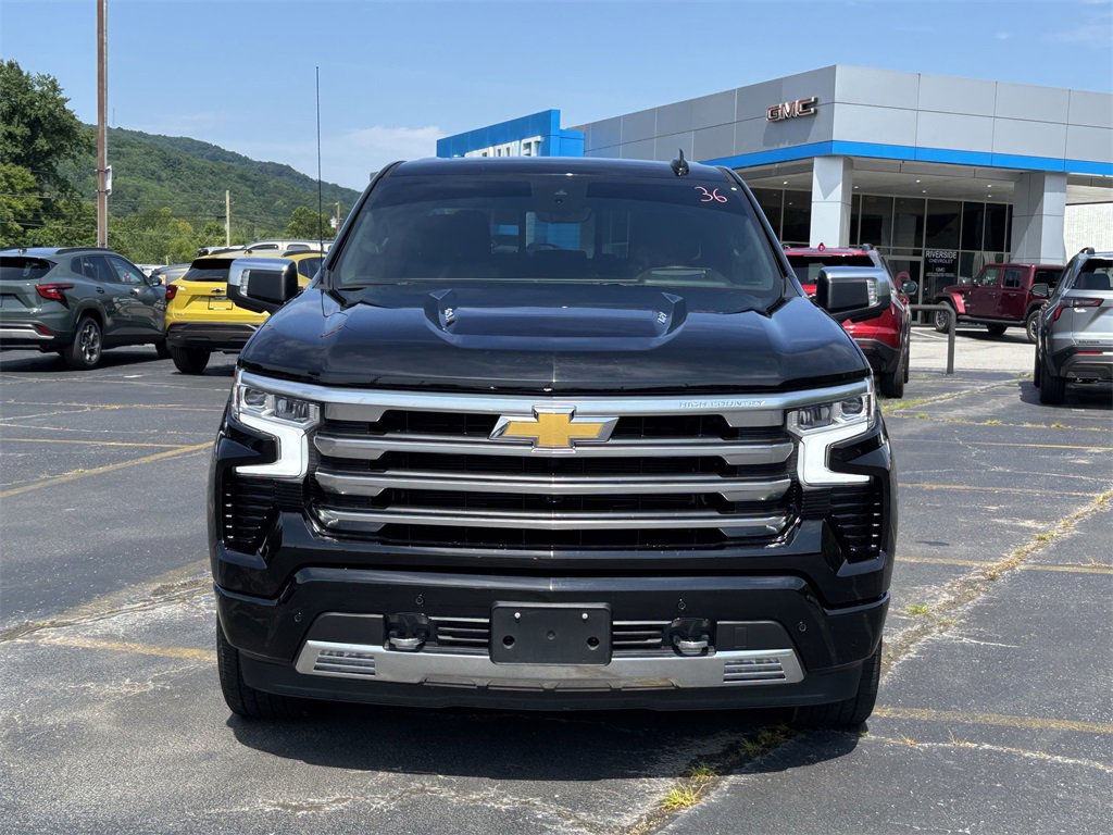 2024 Chevrolet Silverado 1500 High Country photo 4