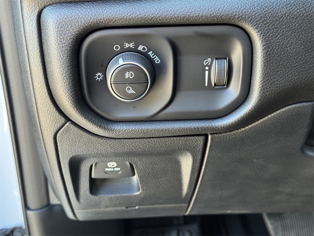 2026 Ram 1500 Warlock photo 17