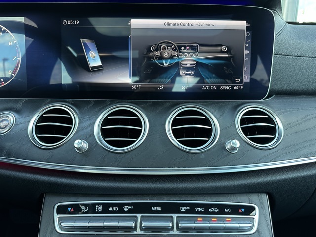 2019 Mercedes Benz E 300 4MATIC photo 20