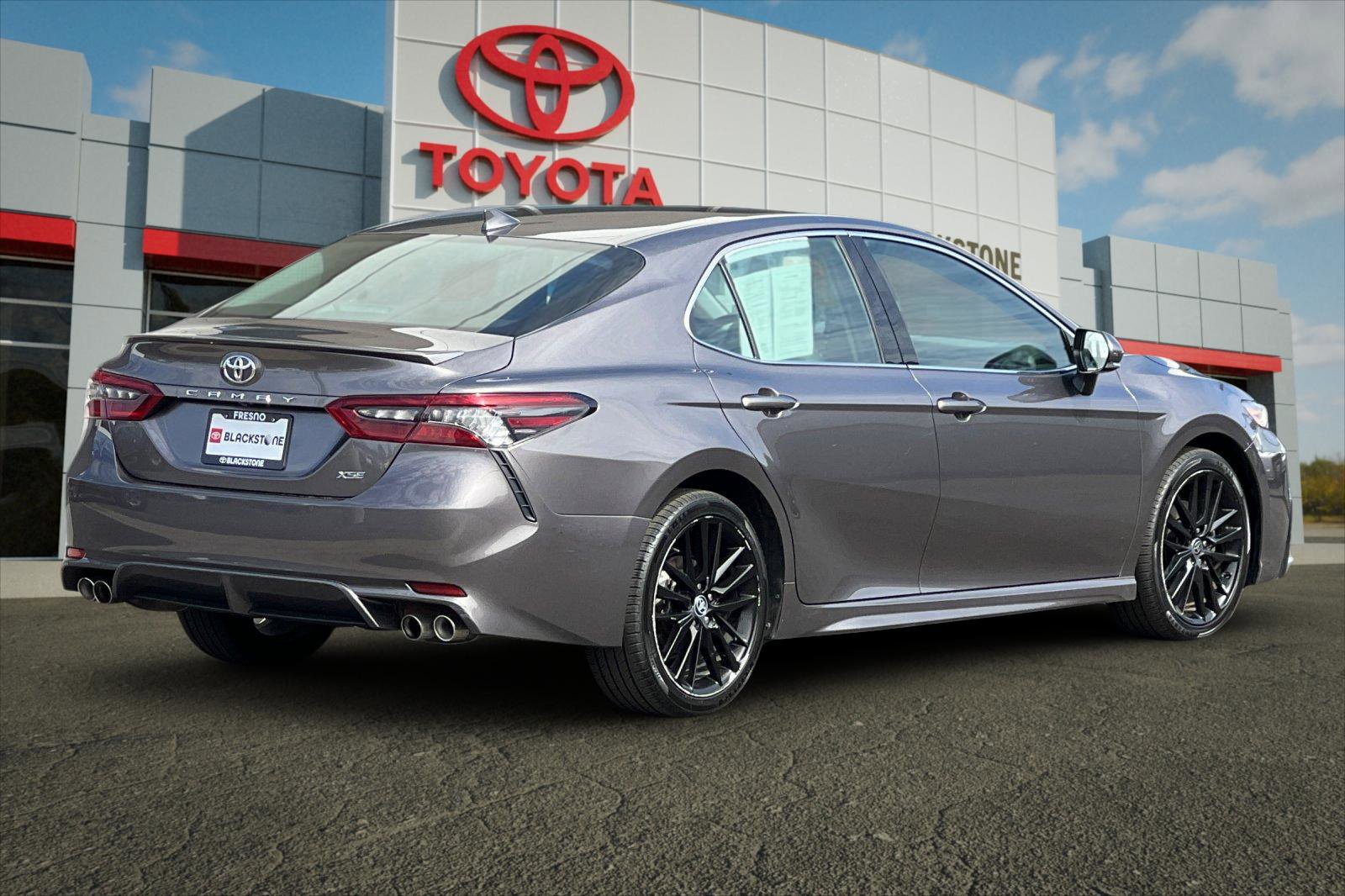 2023 Toyota Camry XSE photo 3