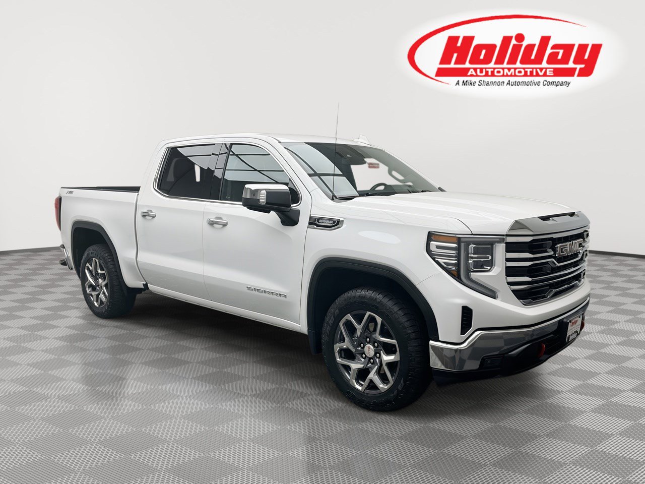 2022 GMC Sierra 1500 SLT's photo