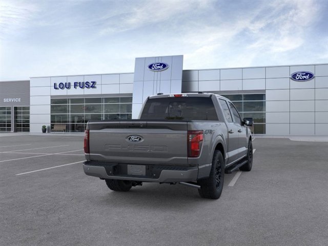 2025 Ford F-150 XLT photo 3