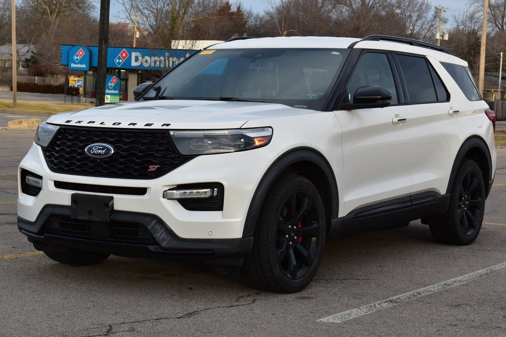 2020 Ford Explorer ST's photo
