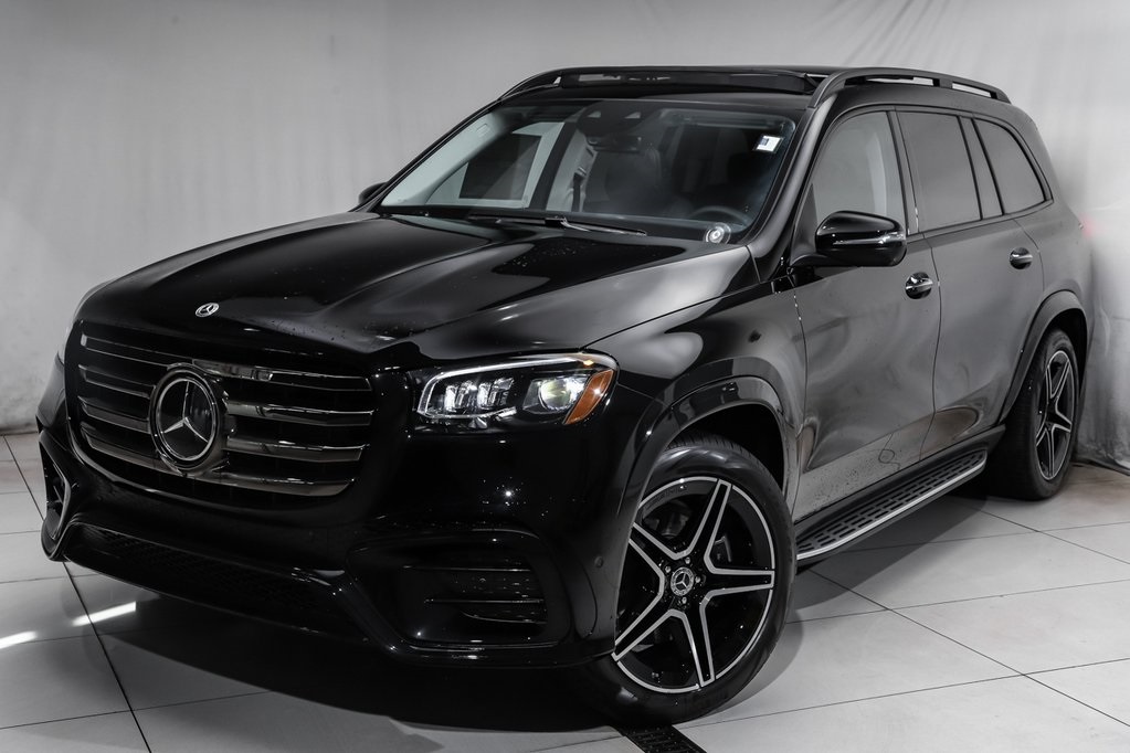 2025 Mercedes-Benz GLS Base's photo