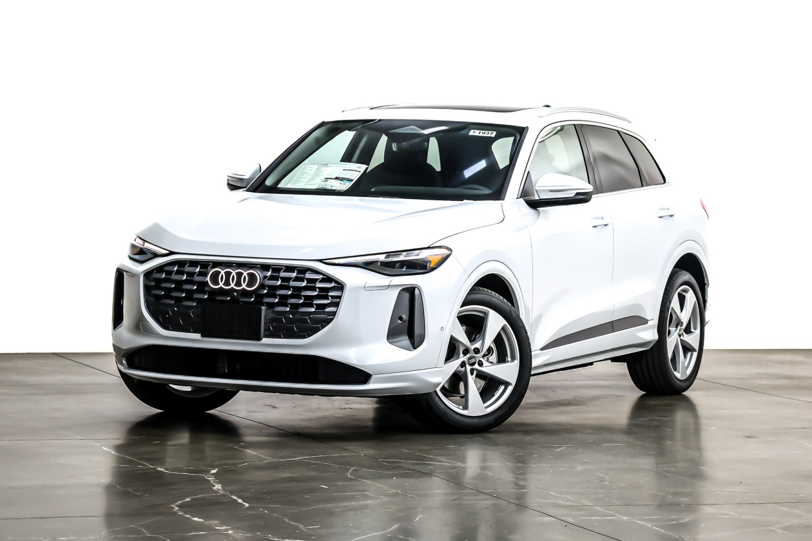 2025 Audi Q5 Prestige's photo