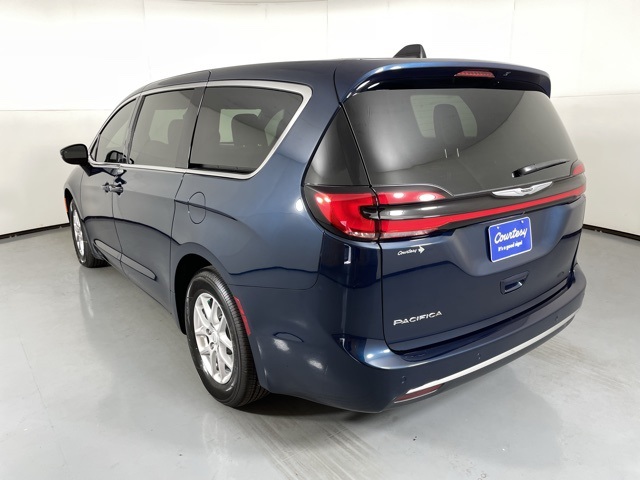 2025 Chrysler Pacifica photo 6
