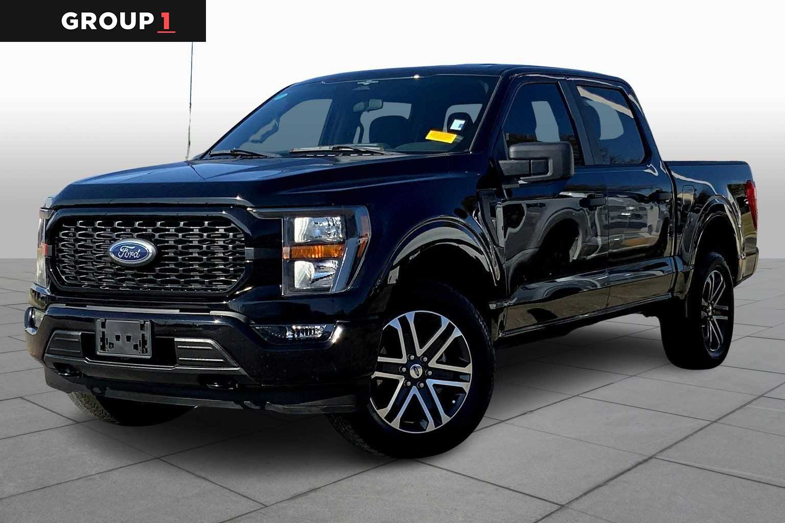 2023 Ford F-150 XL's photo