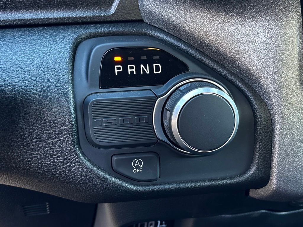 2026 Ram 1500 Tradesman photo 14