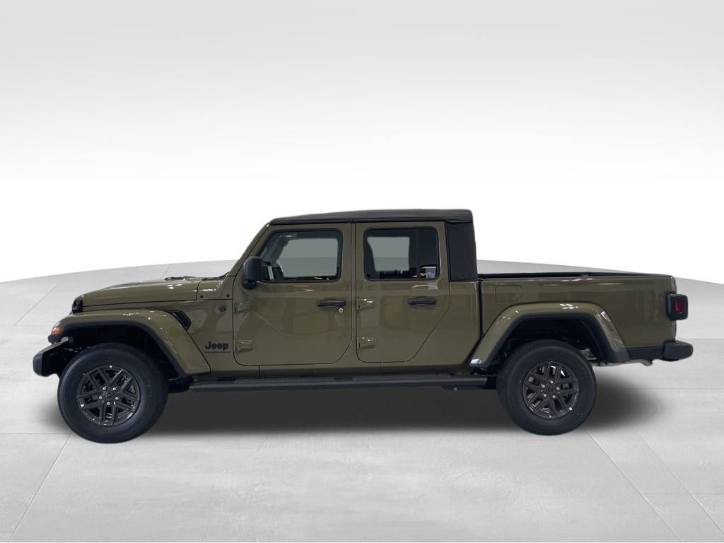 2025 Jeep Gladiator Sport S photo 4