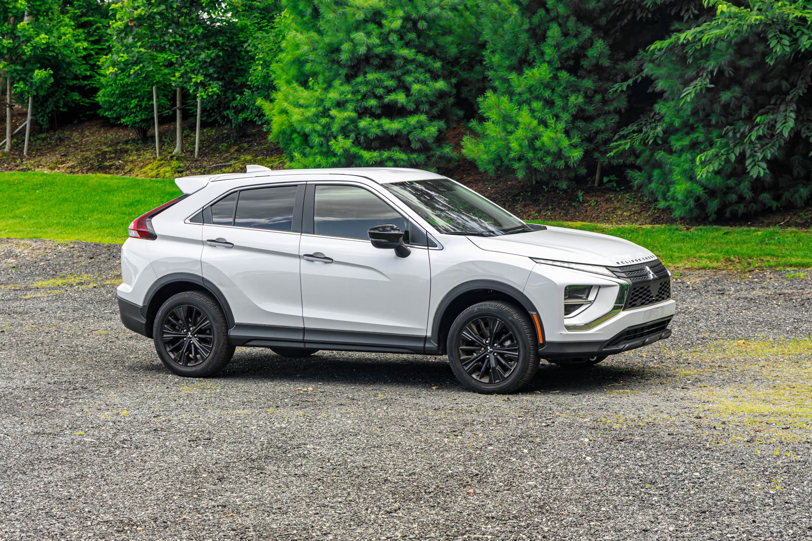 2022 Mitsubishi Eclipse Cross LE SEL GT photo 10