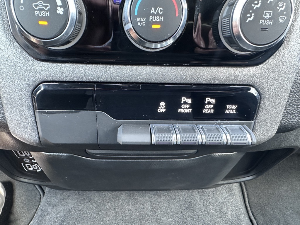 2025 Ram 1500 Tradesman photo 17