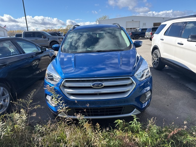 Used 2019 Ford Escape SEL with VIN 1FMCU9HD4KUB25555 for sale in Standish, MI