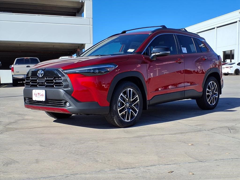 2026 Toyota Corolla Cross XLE's photo