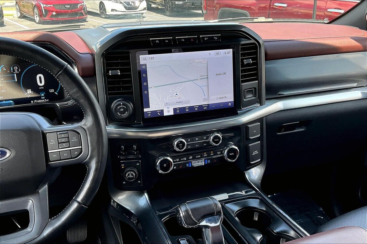 2023 Ford F-150 Lariat photo 9