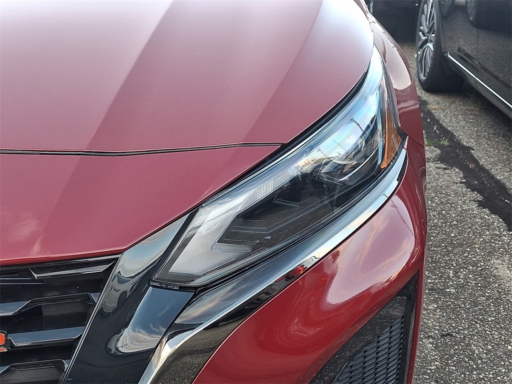 2025 Nissan Altima SR photo 3