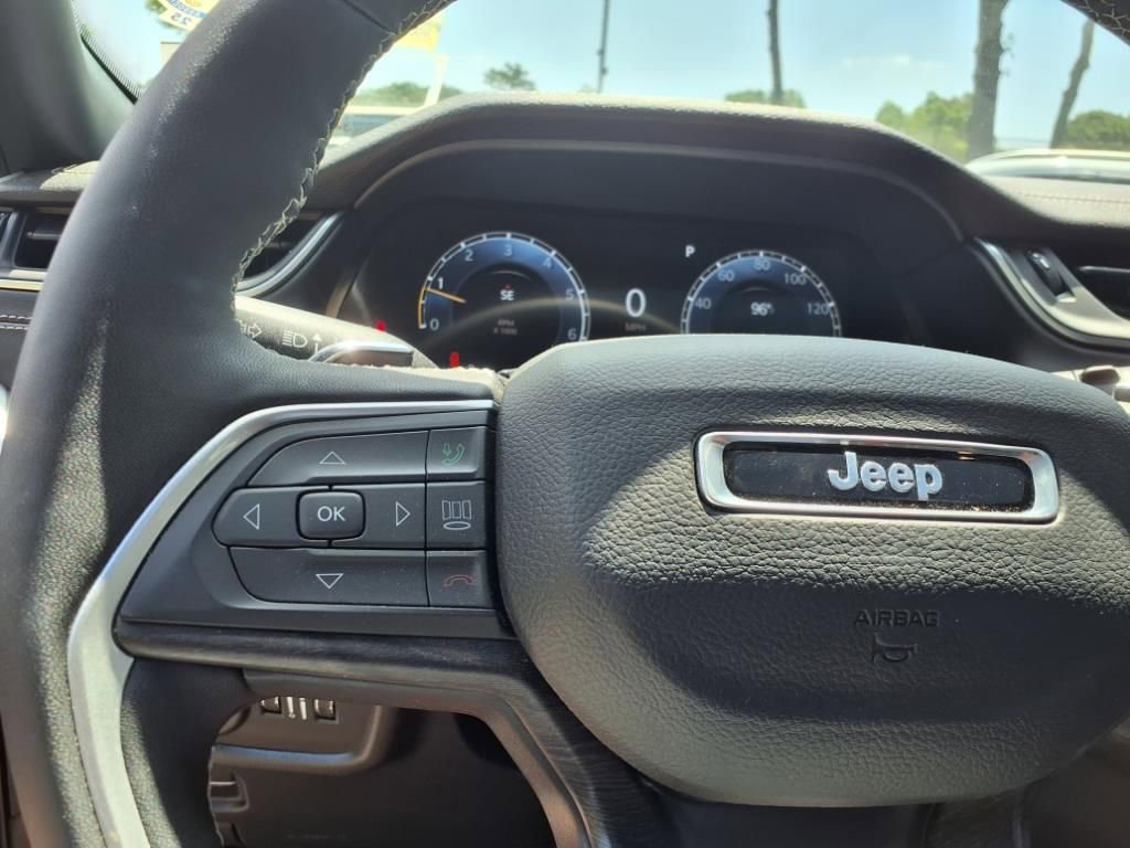 2025 Jeep Grand Cherokee Limited photo 23