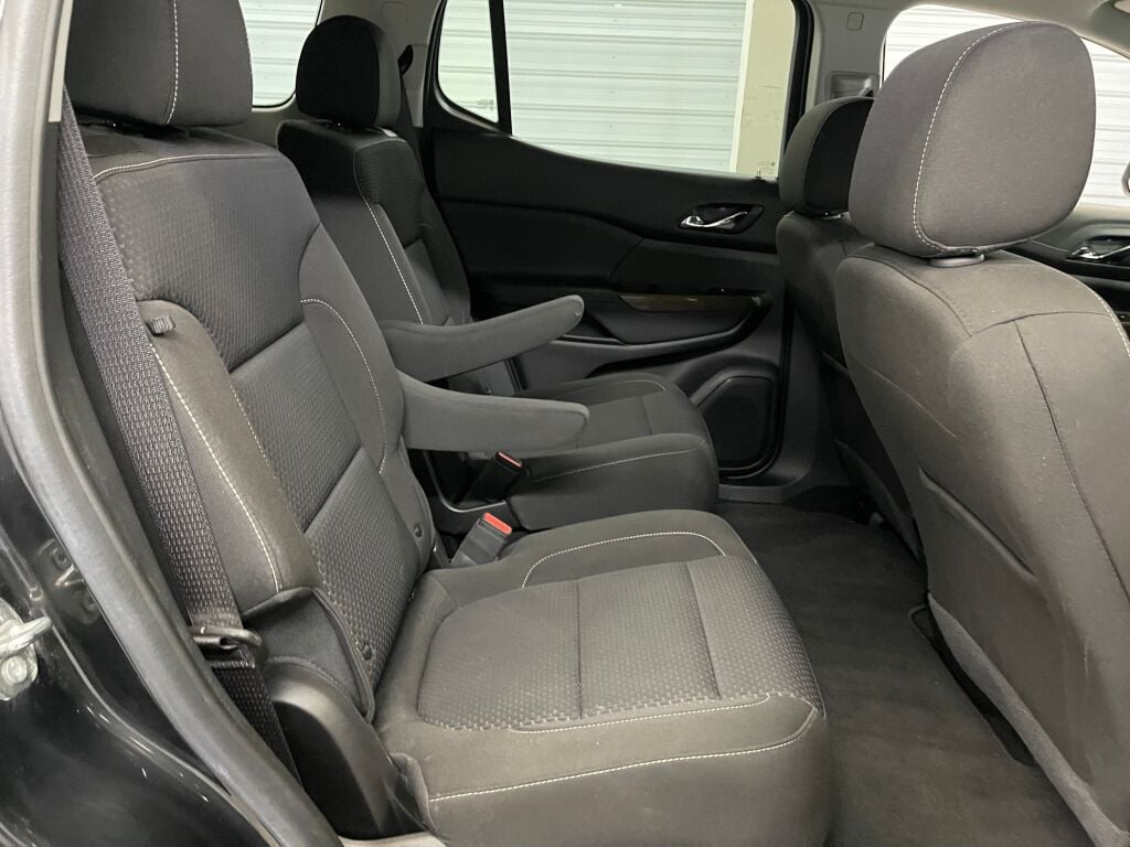 2023 Gmc Acadia SLE photo 20