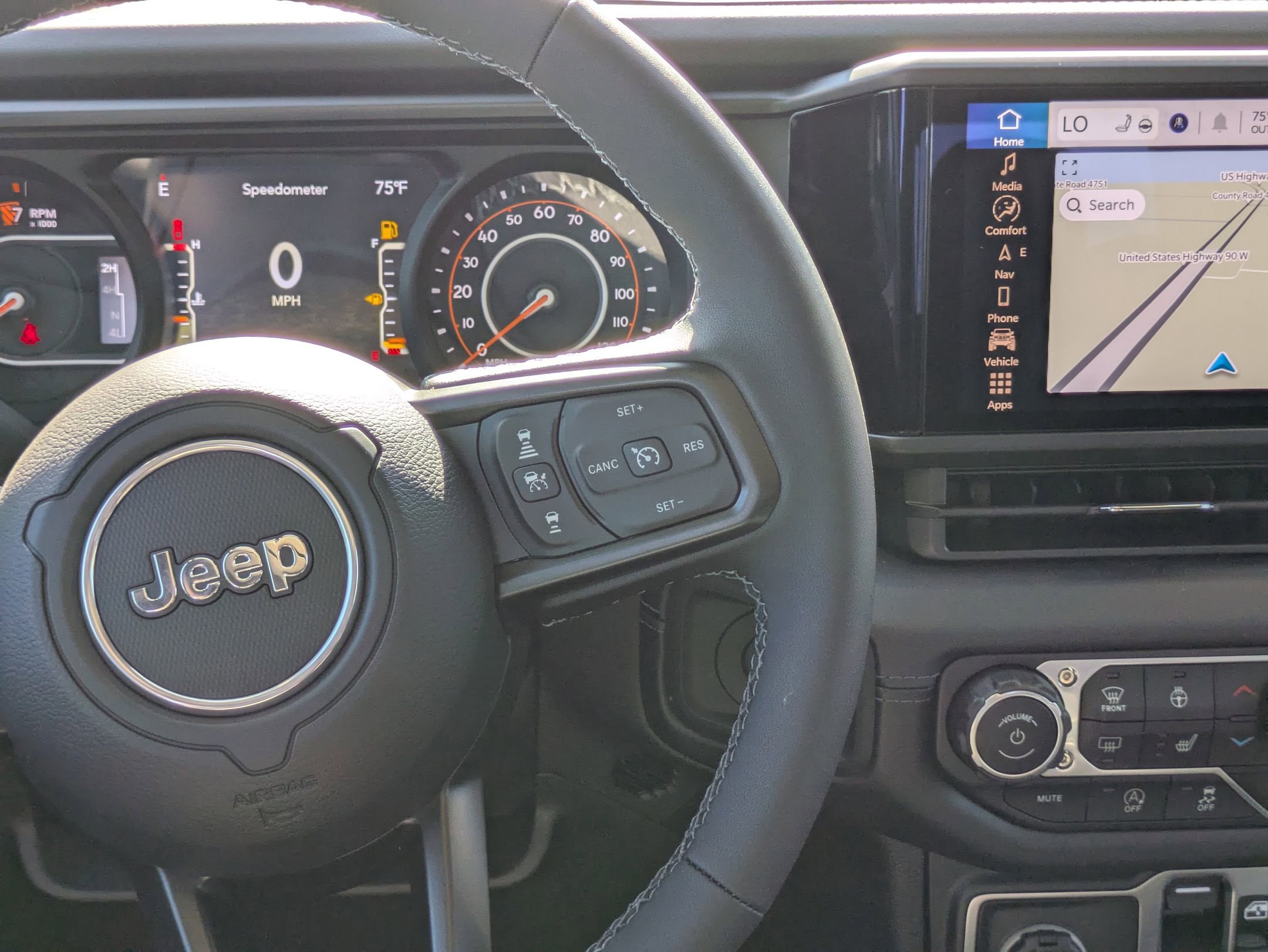 2025 Jeep Gladiator Sport photo 17