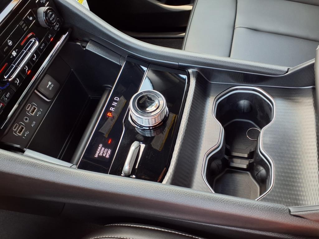 2025 Jeep Grand Cherokee Limited photo 6