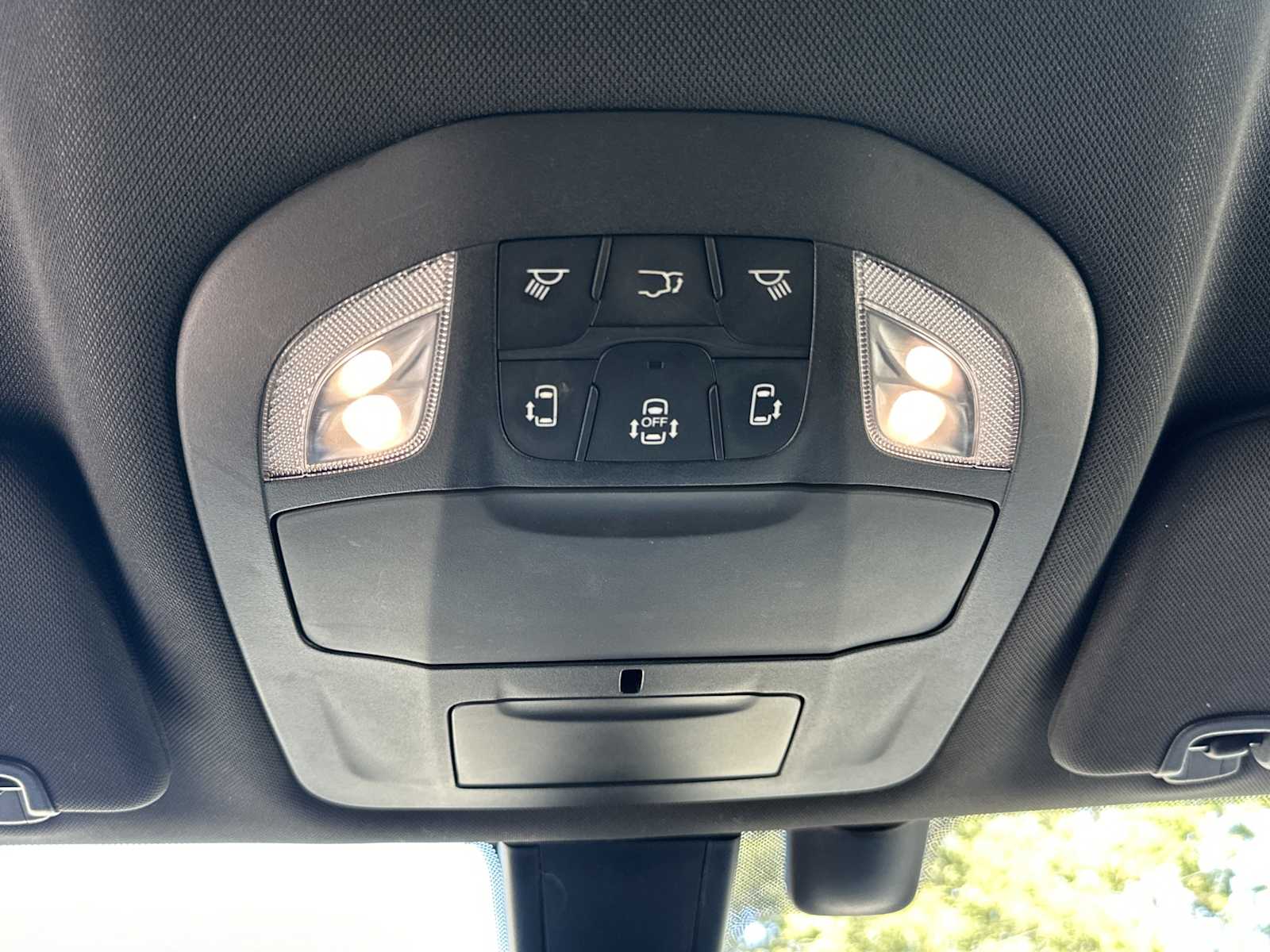 2020 Chrysler Pacifica Touring photo 22