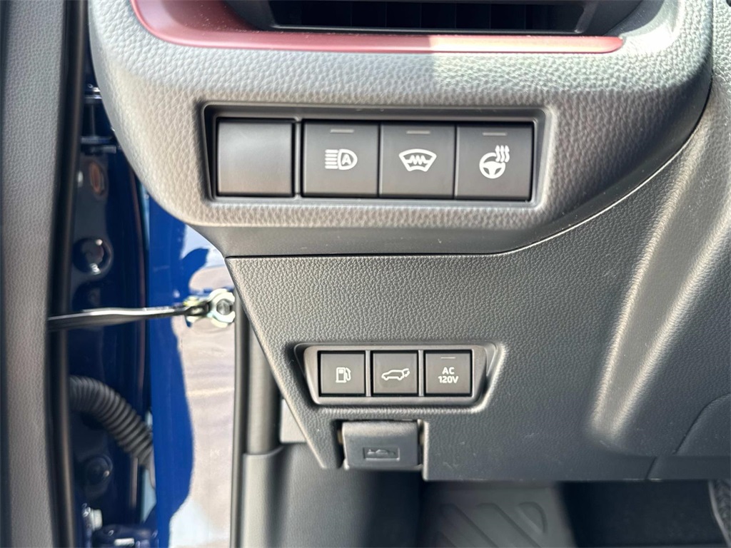 2025 Toyota Prius Plug-in Hybrid XSE Premium photo 13