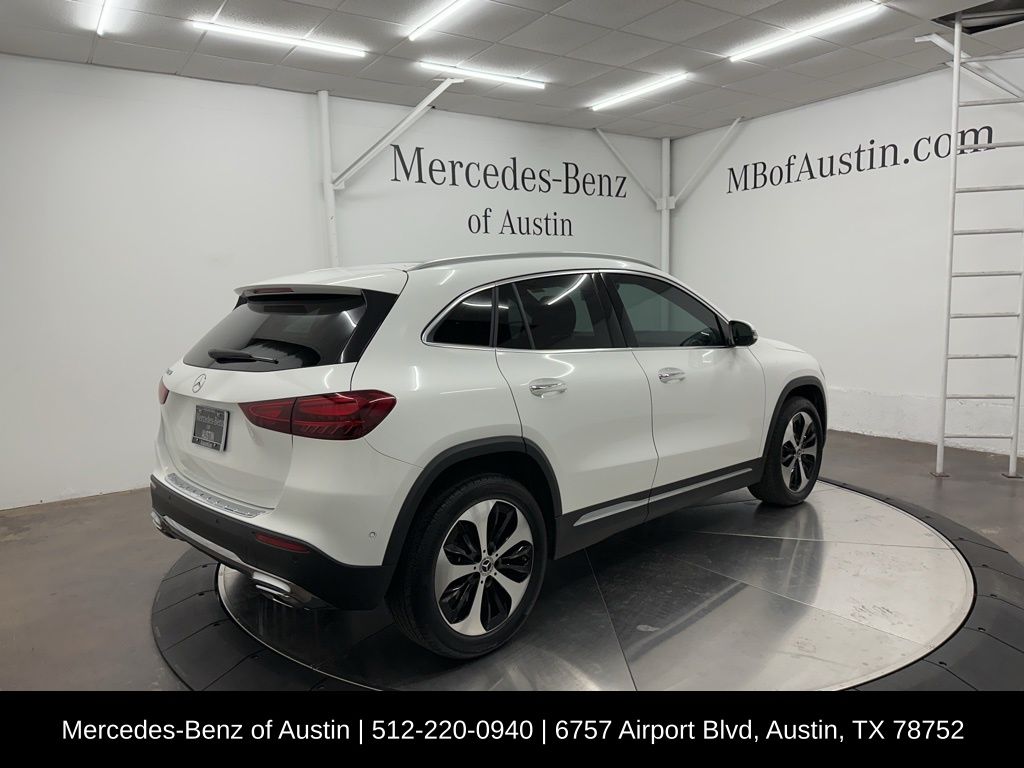 2025 Mercedes Benz GLA 250 photo 5