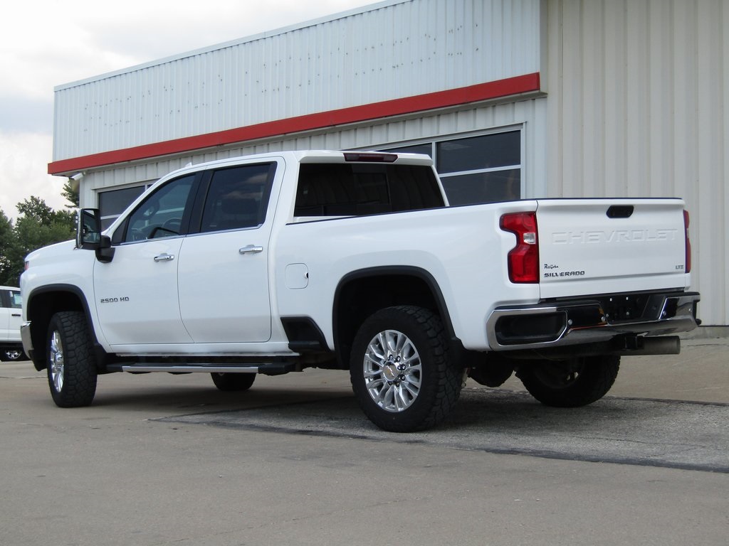 2023 Chevrolet Silverado 2500HD LTZ photo 10