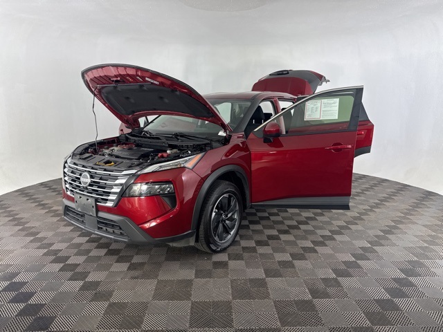 2024 Nissan Rogue SV photo 16